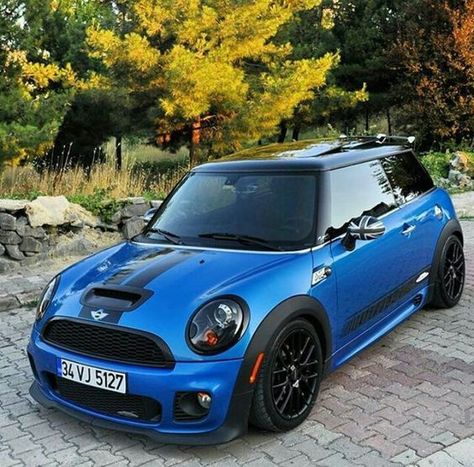 Best blue car Mini Cooper Modified, Blue Mini Cooper, Red Mini Cooper, Natural Video, Mini Cooper Sport, Mini Cooper Custom, Carros Bmw, Mini Cooper R56, Mini Copper