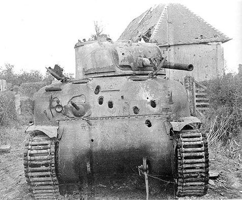 Damaged Tanks, American Tank, Panzer Iii, Tank Armor, Panzer Iv, Sherman Tank, Ww2 Tanks, German Tanks, World Of Tanks