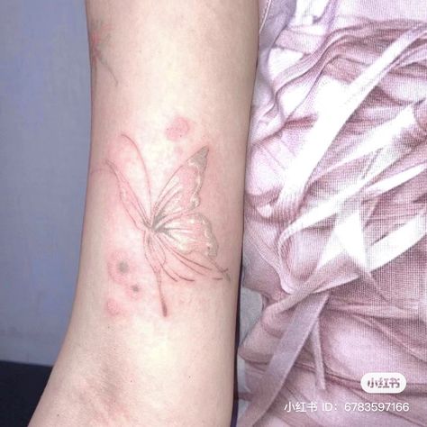 Pink Fairy Tattoo, Y2k Fairy Tattoo, Ethereal Butterfly Tattoo, Light Pink Butterfly Tattoo, Fairy Wings Back Tattoo Aesthetic, Abstract Flower Tattoos, Whimsical Tattoos, Artsy Tattoos, Unique Tattoos For Women