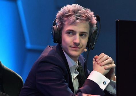 Richard Tyler Belvins, popularly known as Ninja, is an American streamer, gamer, and YouTuber. He was born on 5 June 1991 in Detroit, Michigan. He was born to family of Welsh descent. #ninja #youtuber #networth Family Feud, Battle Royale, Epic Games, Body Measurements, Net Worth, Fortnite, Youtubers, Microsoft, Podcast