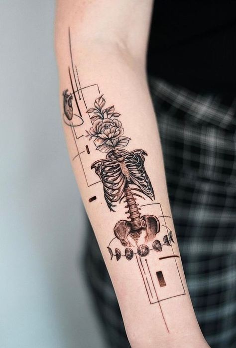 Anatomical Tattoos, Anatomy Tattoo, Anatomical Heart Tattoo, Herz Tattoo, Skeleton Tattoos, Theme Tattoo, Elegant Tattoos, Dope Tattoos, Simplistic Tattoos