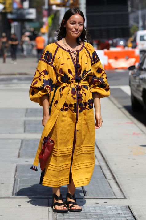 Rachel Wang, Rachael Wang, Scandi Fashion, Solid Maxi Dress, New York Fashion Week Street Style, Dope Fashion, Fashion Victim, Style Crush, Fashion Icon