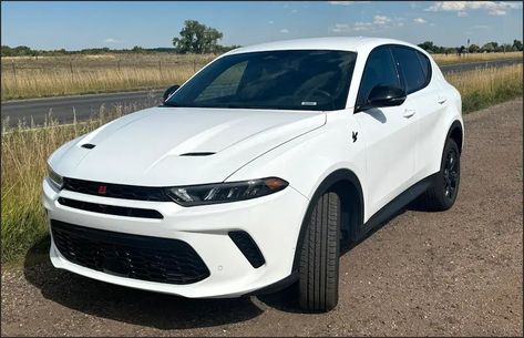 Fun and Sporty 2023 Dodge Hornet GT Plus -- from Planet Dave 2023 Dodge Hornet, Dodge Hornet 2023, Dodge Hornet, Amc Gremlin, Dream Vehicles, First Cars, Cars Luxury, Compact Suv, American Motors