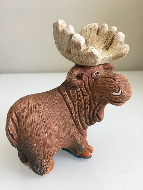 Moose Sculpture, Carving Patterns, Carving Art, Wood Carving Art, Miniature Houses, Clay Ideas, Art Object, Wood Carving, Moose