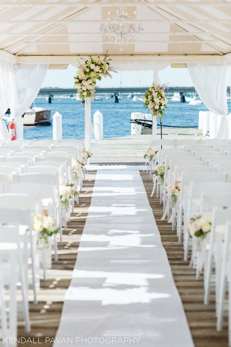 Island Wedding Reception, Rhode Island Wedding Venues, Coastal Wedding Venues, Outdoor Beach Wedding, Dream Wedding Locations, Newport Rhode Island Wedding, Nantucket Wedding, Newport Wedding, Dream Wedding Decorations