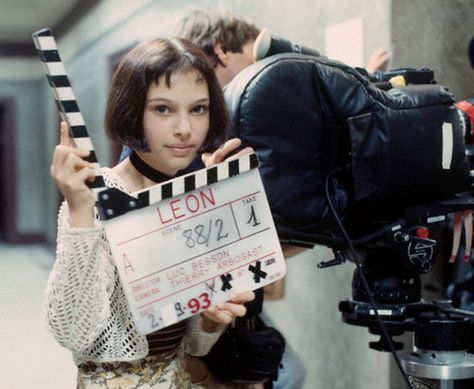 Bastidores - Leon Natalie Portman Leon, Mathilda Lando, The Scene Aesthetic, Leon The Professional, Luc Besson, Scene Aesthetic, Jean Reno, Movie Director, Gary Oldman