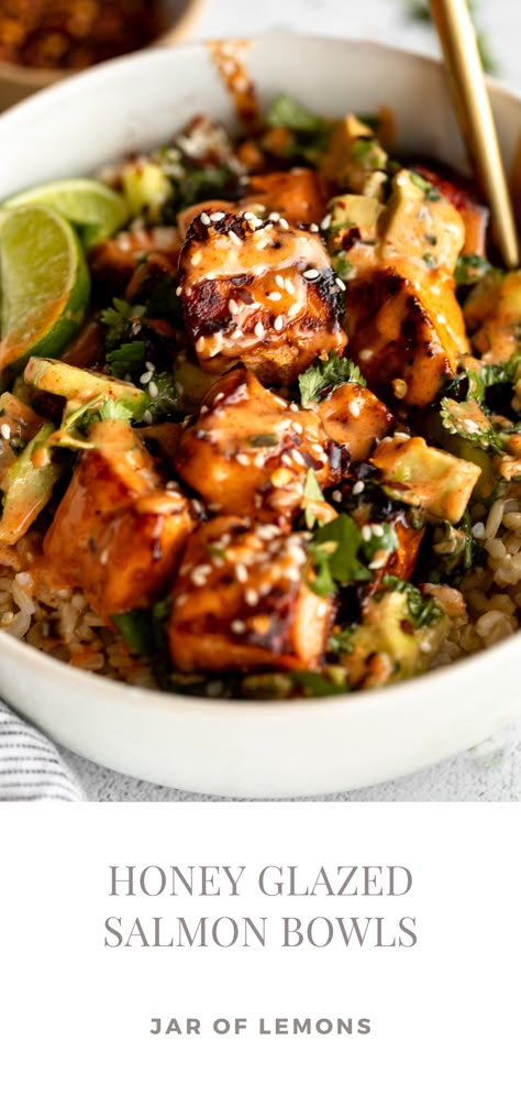 Honey glazed salmon in a bowl. Honey Salmon Bowl Recipe, Salmon Bowl Quinoa, Sweet And Spicy Salmon Bowl, Honey Glazed Salmon Bowl, Asian Salmon Salad Recipes, Asian Inspired Salmon Recipes, Honey Soy Salmon Bowl, Salmon Grain Bowl, Hot Honey Salmon Bowl