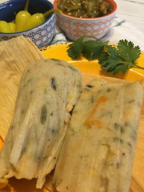 Green Chili Cheese Corn Tamales, Tamales Recipe Cheese Green Chilis, Green Chile Cheese Tamales, New Mexico Tamales, Corn Tamales Recipe Mexico, Green Tamales Recipe, Green Chili And Cheese Tamales, Corn Tamales Recipe, Cheese Tamales Recipe