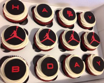 Jordan Cupcakes Jordan Cupcakes, Ball Cake Design, Michael Jordan Cake, Jordan Cake, Jordan Birthday, Jordan Baby Shower, 23 Jordan, Cake Basket, 23 Birthday