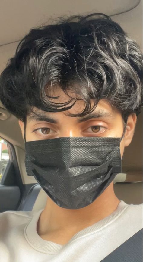 Aesthetic Man Selfie, Fake Boys Pic, Telegram Pfp, Normal Boys Pic, Pakistani Boys, Boys With Green Eyes, Boy Snaps Pic, 90s Bollywood Aesthetic, Bad Boy Style