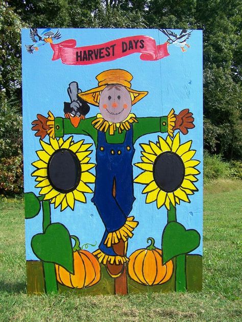 Face In The Hole Board, Fall Photo Booth, Fall Festival Games, Face Cut Out, Fall Carnival, Harvest Day, Harvest Fest, Face In Hole, Photo Cutout