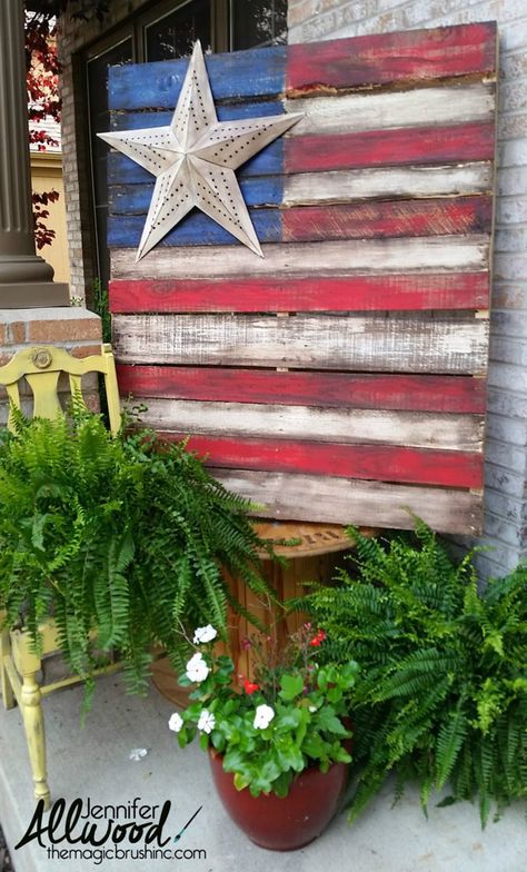 Wooden Pallet Projects Diy, Diy Pallet Decoration, Pallet Flag, Wooden Flag, Outdoor Paradise, Pallet Creations, Pallet Decor, Wooden Pallet Projects, Recycled Pallets