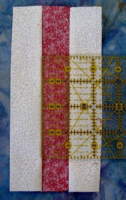 Useful information and inspiration on quilting for beginners Quarter Inch Seam, Sewing Quilts, Beginner Sewing Projects Easy, Quilt Projects, Leftover Fabric, Quilting For Beginners, Quilting Techniques, Quilting Tips, Sewing Projects For Beginners