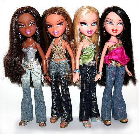 Og Bratz Dolls, 2000s Bratz Dolls, Bratz Dolls Names, Bratz Outfit, Bratz Outfits, Bratz Fashion, Bratz Doll Outfits, Bratz Girls, Bratz Inspired Outfits