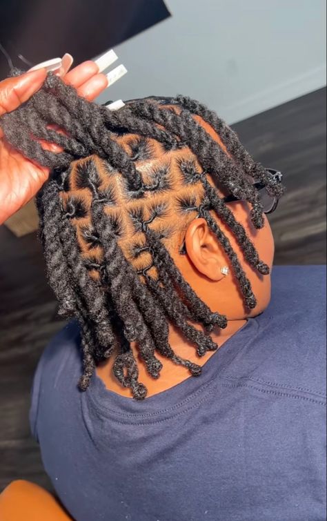 Locks Invisible, Loc Twist, Dreadlocks Hair Care, Loc Goddess, Dreadlocks Styles, Short Dreadlocks Styles, Dreads Styles For Women, Black Hair Inspiration, Dread Locks