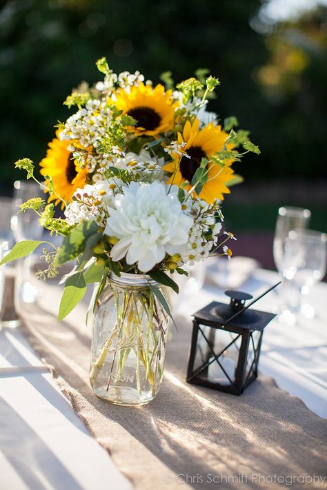 Sunflower And Sage Green Centerpieces, Sunflower Jar Centerpieces, Sunflower Mason Jar Wedding Centerpieces, Sunflower Centre Pieces, Sunflower Bud Vase Centerpiece, Simple Sunflower Arrangements Vases, Sun Flower Centerpieces, Sunflower Dahlia Bouquet, Sunflower And Daisy Centerpieces