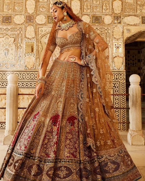 Aashni Design Co. on Instagram: “MORBAUG A collection made for the Royal brides ! . . . . #indianbride #indianwedding #wedding #bride #bridalmakeup #indianfashion…” Lehenga And Blouse, Wedding Reception Outfit, Chic Prom Dresses, Gold Lehenga, Reception Outfit, Desi Wedding Dresses, Indian Bridal Photos, Makeup Images, Resham Work