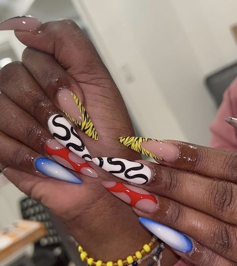 Primary Color Nails Design, Almond Freestyle Nails, Almond Junk Nails, Rhianna Nails, Freaknik Nails, Patchwork Nails, Graphic Nails, Curve Nails, Stilleto Nails Designs