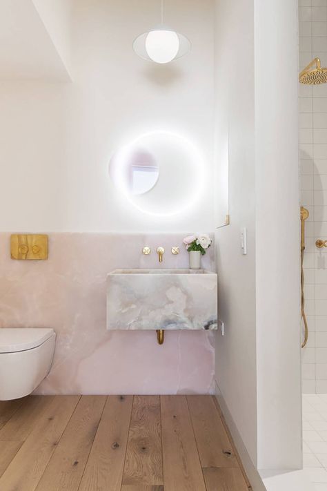 Feast your eyes on 17 gorgeous rooms, and allow these pink marble ideas to lead the way to a happier, more stylish environment. Onyx Countertops, Farmhouse Home Decor Ideas, Farmhouse Side Table, Cute Dorm Rooms, Farmhouse Home Decor, Bathroom Trends, Pink Bathroom, Marble Bathroom, Amazing Diy