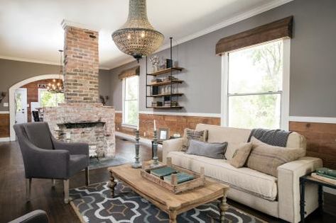 Decorating With Shiplap: Ideas From HGTV's Fixer Upper | HGTV's Fixer Upper With Chip and Joanna Gaines | HGTV Rustic Chic Living Room, Craftsman Remodel, Modern Farmhouse Living Room Decor, Rustic Decorating, Farmhouse Living Room Decor Ideas, Rustic Farmhouse Living Room, Living Room Decor Rustic, Modern Farmhouse Living, Modern Farmhouse Living Room