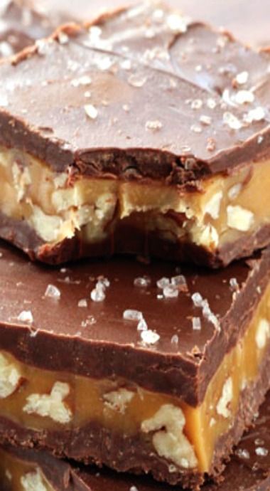 Pecan Caramel Turtle Bars Pecan Caramel Turtle Candy Bars, Turtle Squares Pecans, Turtle Bars Pecan, Salted Caramel Candy Recipe, Caramel Candy Recipe, People Baking, Turtle Cookie Bars, Desserts Bars, Caramel Candies Recipe