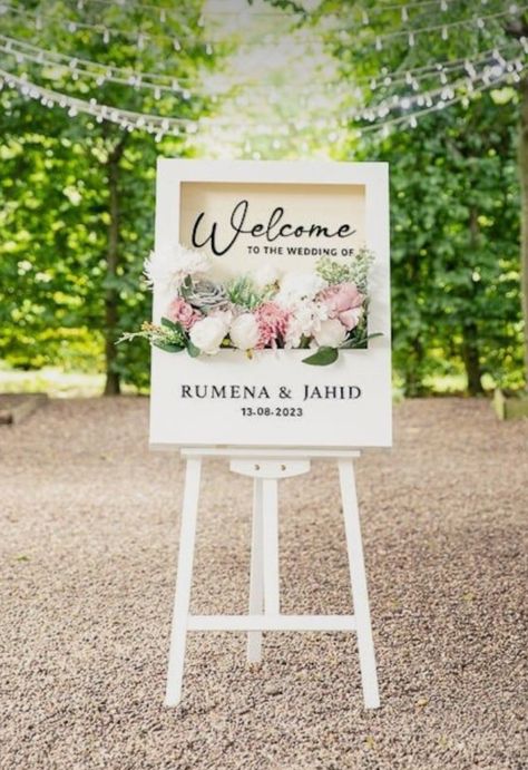 3d Wedding Sign, Wedding Welcome Sign Easel Flowers, Wedding Welcome Sign With Flower Box Diy, Flower Board Decoration, Flower Welcome Sign Wedding, Wedding Welcome Sign Frame, Flowerbox Welcome Sign, Floral Welcome Sign Wedding, Welcome Flower Box Sign