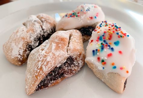 BEST Cuccidati Cookies - Recipe 🎄 | Hardcore Italians Cuccidati Cookies, Lemon Cake Cookies, Italian Fig Cookies, Fig Cookies, Wine Cookies, Italian Cookie, Best Holiday Cookies, Italian Cookie Recipes, Hazelnut Cookies