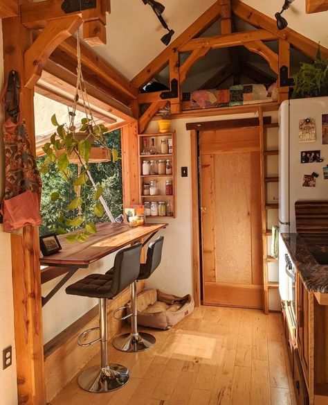 #tinyhomedesigns • Instagram Tiny Home Interior Design, Timber Frame Tiny House, Tiny Home Interior, Wohne Im Tiny House, Tiny House Interior Design, Home Interior Design Ideas, House Loft, Tiny House Loft, Tiny House Inspiration