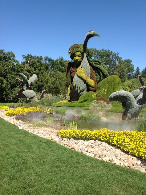 Awesome sight at Botanical Gardens in Montreal! Botanical Garden Aesthetic, Montreal Botanical Garden, Garden Aesthetic, Garden Cafe, St Vincent, Botanical Garden, Travel Bucket List, Travel Bucket, Botanical Gardens