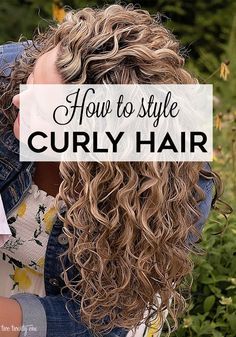 Ways To Style Long Curly Hair, Scrunching Hair Tips, How To Wear A Hat With Curly Hair, How To Style Curly Hair Ideas, How To Style Long Curly Hair, Curly Hair Work Styles, Curly Hair With Hat, Ways To Style Curly Hair, Curly Hair Bob Haircut