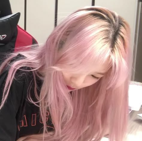 Light Pink Hair, Pastel Pink Hair, Hair Icon, Pretty Hair Color, Dye My Hair, Hair Reference, Hair Inspiration Color, Hair Inspo Color, Dream Hair