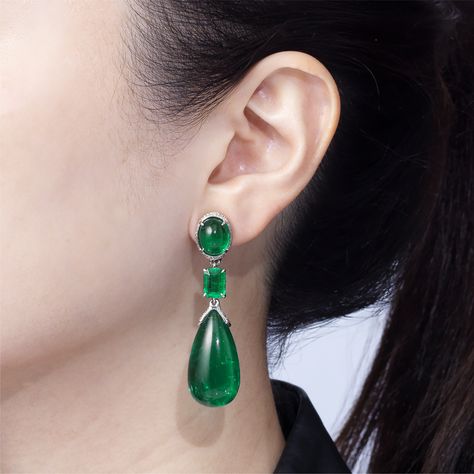 AN EXCEPTIONAL EMERALD AND DIAMOND EARRINGS, BY ETCETERA | Christie's Emerald And Diamond Earrings, Green Fits, Green Witch, Emerald Ring, High Jewelry, White Metal, Bling Bling, Makers Mark, Precious Stones