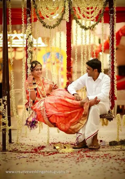 Tamil Brahmin Wedding Decor, Prewedding Photo, Couples Modeling, Tamil Wedding, Ceremony Ideas, Couple Photoshoot Poses, Couple Photoshoot, Couple Poses, Pre Wedding Photos