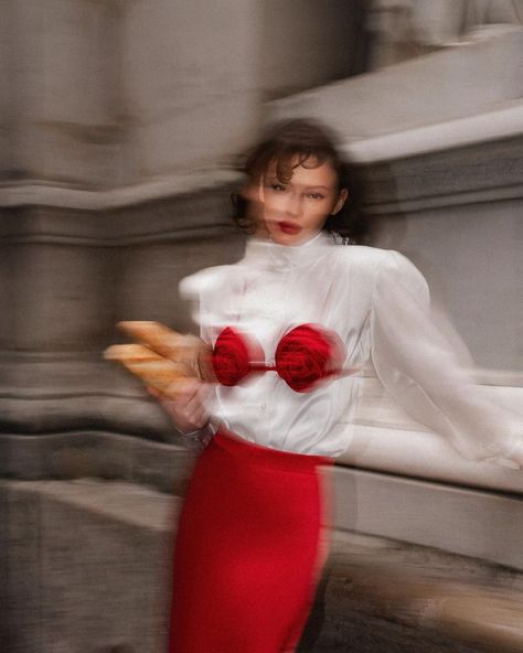 Cool ideas • Instagram Fashion Concept Photography, Fashion Content Ideas, Red Editorial, 2024 Street Style, Surreal Photography, Concept Photography, Holiday Campaign, Xmas Sale, Fashion Content