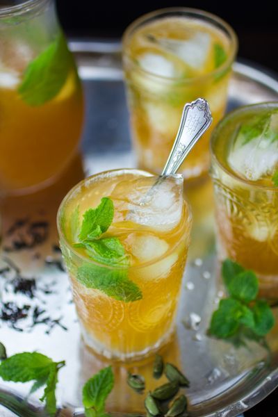 Moroccan Mojitos by thebojongourmet #Cocktail #Mojito #Moroccan Bojon Gourmet, Moroccan Mint Tea, Homemade Goodies, Mojito Recipe, Tea Cocktails, Moroccan Food, Food Writing, Fresh Lime Juice, Fresh Lemon Juice