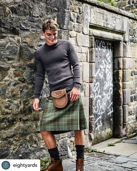 Kilt Men Fashion, Scottish Wedding Traditions, Kilt Men, Kilt Fashion, Scottish Men, The Scotts, Outlander Knitting, Kilts For Sale, Scottish Man