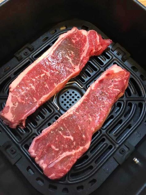 Strip Steak Recipe Air Fryer, Airfryer New York Strip Steak, Air Fryer Ny Strip Steak Recipes, New York Steak In Air Fryer, New York Strip Recipes, Air Fryer New York Strip Steak, Strip Steak In Air Fryer, New York Strip Steak Recipes Oven, New York Steak Recipe