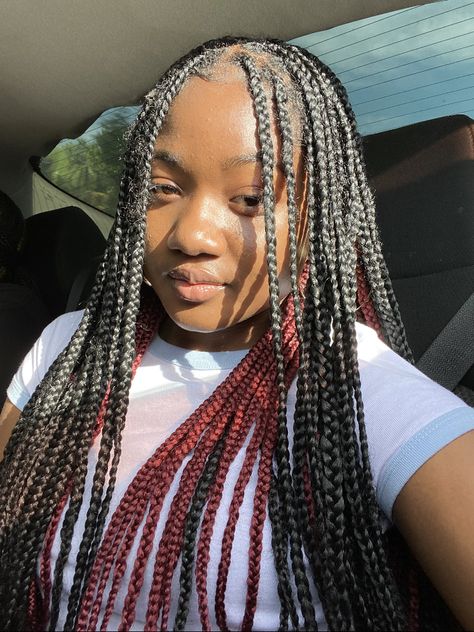 Peekaboo Braids Burgundy, Black Braids With Red Highlights, Hairstyles Afro, Fav Hairstyles, Burgundy Highlights, Style Braids, Car Selfie, Cute Box Braids, Twist Braid