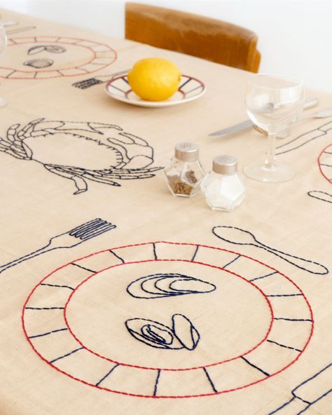 Object of Desire: Hand-Embroidered Table Linens from Oeuvres Sensibles in Marseille - Remodelista Tablecloth Sizes, Mitchell Gold, Embroidered Tablecloth, 자수 디자인, Antique Linens, Spring Blooms, Cotton Sheets, Embroidery Thread, Table Linens