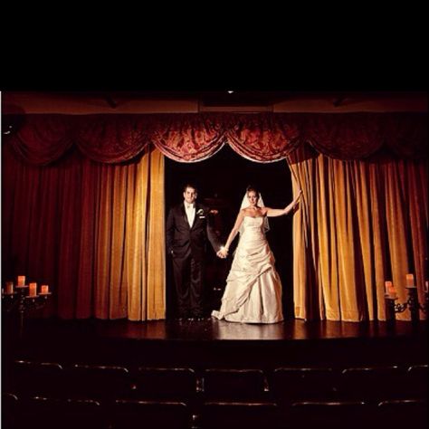 Theater: Wedding professional photo idea-- on stage at local theatre. Wedding ideas! Movie Theater Wedding, Woodstock Wedding, Theater Wedding, Rocker Glam, Chelsea Wedding, Theatre Wedding, Cinema Wedding, Wedding Professional, Wedding Poses