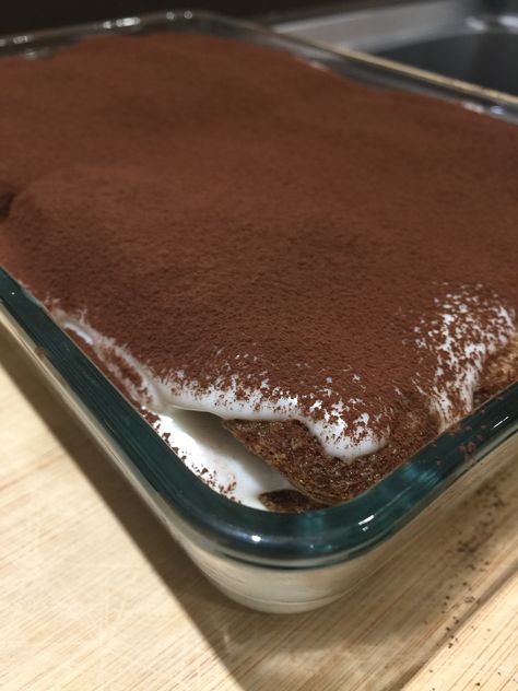 Tiramisu Tiramisu Instagram Story, Tiramisu Snap, Tiramisu Aesthetic, Best Tiramisu Recipe, Food Photography Cake, Tiramisu Cupcakes, Baking Photography, Cake Story, Tiramisu Recipe