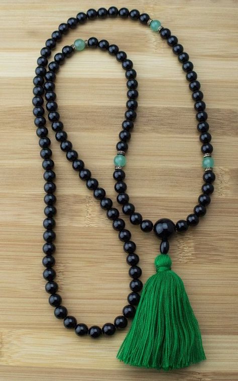 Mala Ideas, Tassen Hanger, Meditation Beads Mala, Floating Diamond Necklace, Cross Necklace Sideways, Mala Jewelry, Mala Bead Necklace, Meditation Beads, Muslim Prayer