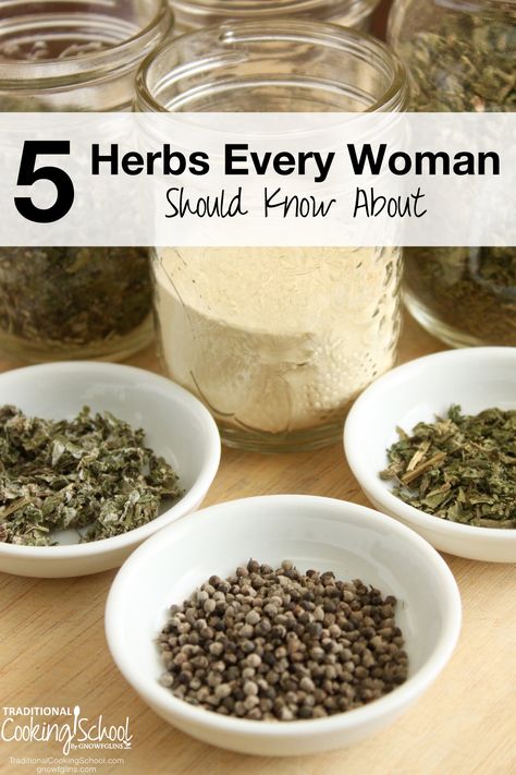 Herbs For Women, Ginger Benefits, Healthy Herbs, Age Gracefully, Herbal Healing, Cold Home Remedies, Herbs For Health, Natural Therapy, Healing Herbs