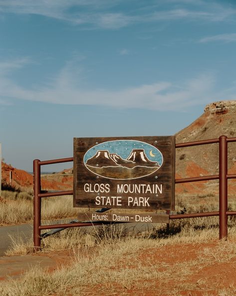 Gloss Mountains State Park - Oklahoma — Kathryn Trattner Gloss Mountains Oklahoma, Gloss Mountain State Park Oklahoma, Oklahoma Aesthetic, Playlist Photos, America Nature, Oklahoma State Parks, Oklahoma Photography, Oklahoma Travel, Country Vibes