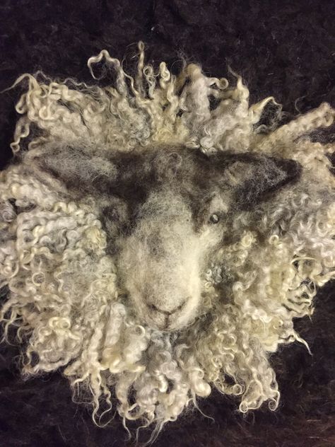 Needle felted sheep face Felted Sheep Picture, Sheep Face, Felted Sheep, Wool Painting, Felt Pictures, Felt Animals, Needle Felted, Needle Felting, Goats