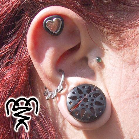 Eyeball Tattoo, Ear Piercings Chart, Double Ear Piercings, Ear Piercings Tragus, Cool Piercings, Cute Piercings, Alternative Jewelry, Body Modification, Conch Piercing