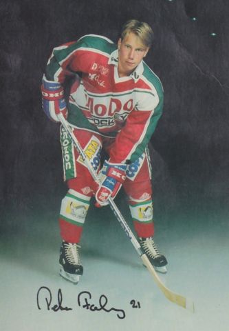 Peter Forsberg 1992 MODO Hockey | HockeyGods Peter Forsberg, Saxon History, Team Canada Hockey, Hockey Uniform, Nhl Hockey Players, Electronic Store, Canada Hockey, Quebec Nordiques, Hockey Pictures