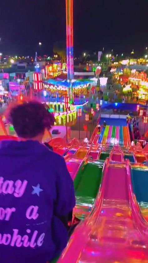 Fun Vibes Aesthetic, Funny Aesthetic Videos, Carnival Videos, Fun Fair Aesthetic, Aesthetic Vibes Videos, Amusement Park Aesthetic, Fair Aesthetic, Fair Rides, Vibe Video