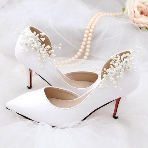 Diy High Heels, Shoes Clips, Diy Wedding Shoes, Pearls And Flowers, Graduation Shoes, Heels Clear, Crystal Wedding Tiaras, Pearl Shoes, Sandals High Heels