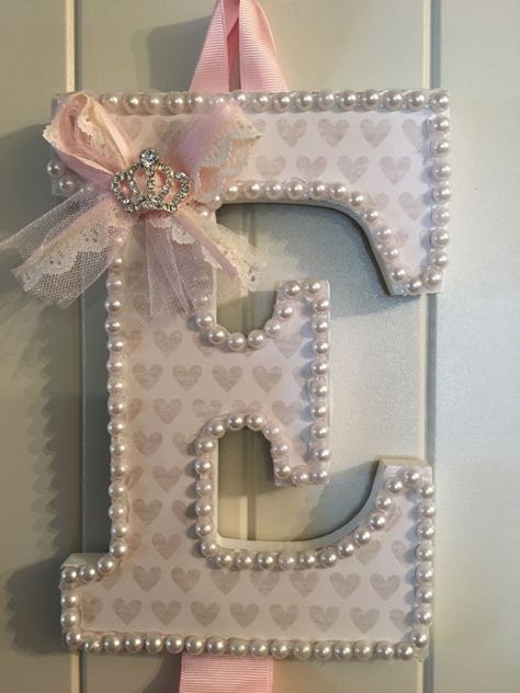 Barrette Holder, Girly Crafts, The Letter M, Custom Bows, Girly Room, Baby Girl Shower Gifts, Bow Accessories, Letter A Crafts, Bow Holder